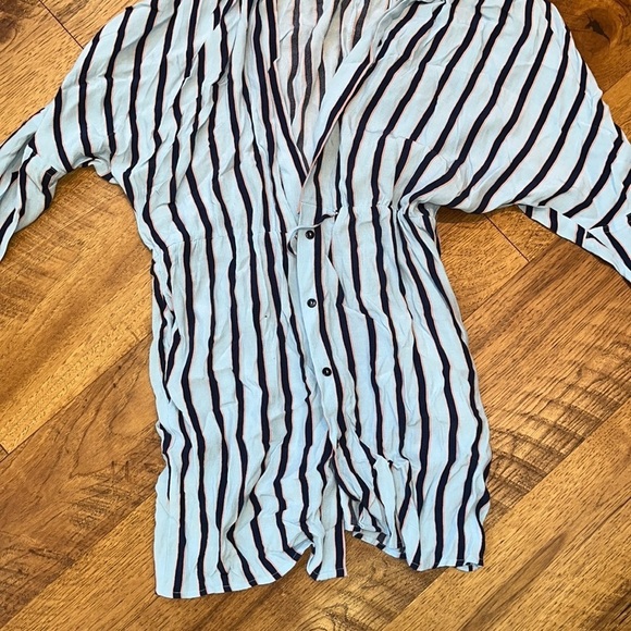 Top Shop Woman’s Blue Striped Long Button Down Size US 4 - Picture 4 of 6